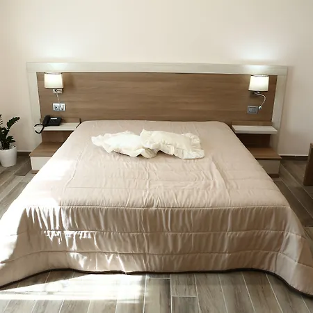 Magiola Apartment *